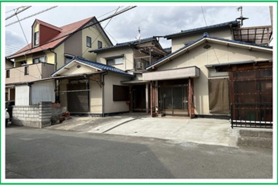 外構工事（門柱撤去→土間ｺﾝｸﾘｰﾄ施工）の画像